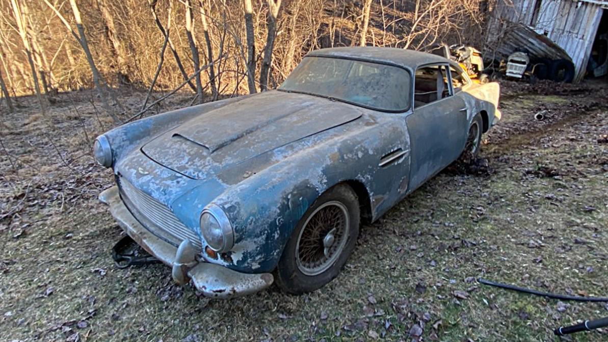 30&nbsp;жыл сарайда тұрған Aston Martin DB4 сатылады