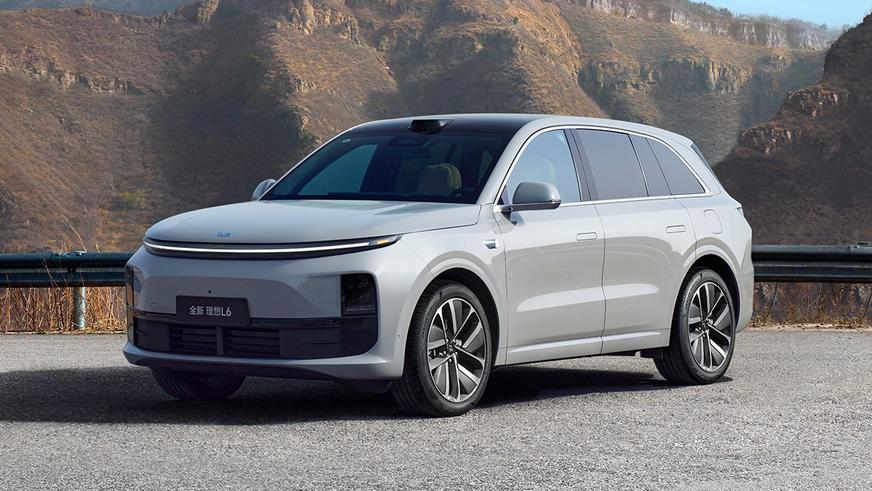 Автосалоны Li Auto открылись в Астане и Алматы