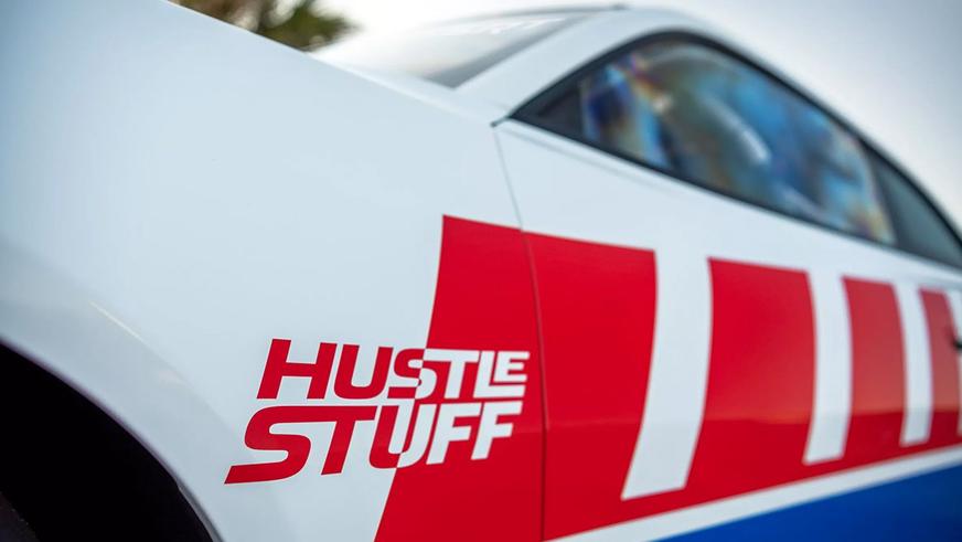 Dodge Charger всё же получил V8, но ездить на нём по дорогам нельзя