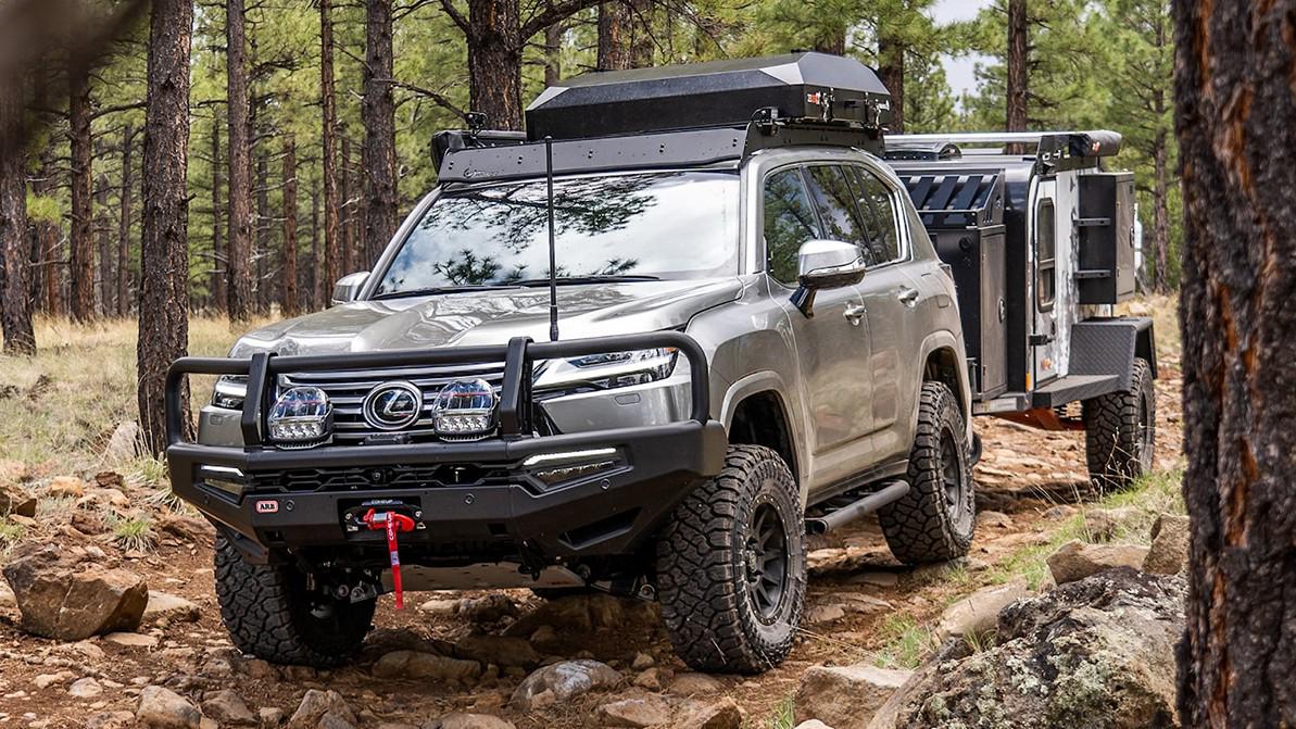 Самый дорогой внедорожник Lexus подготовили к путешествиям по тяжёлому бездорожью