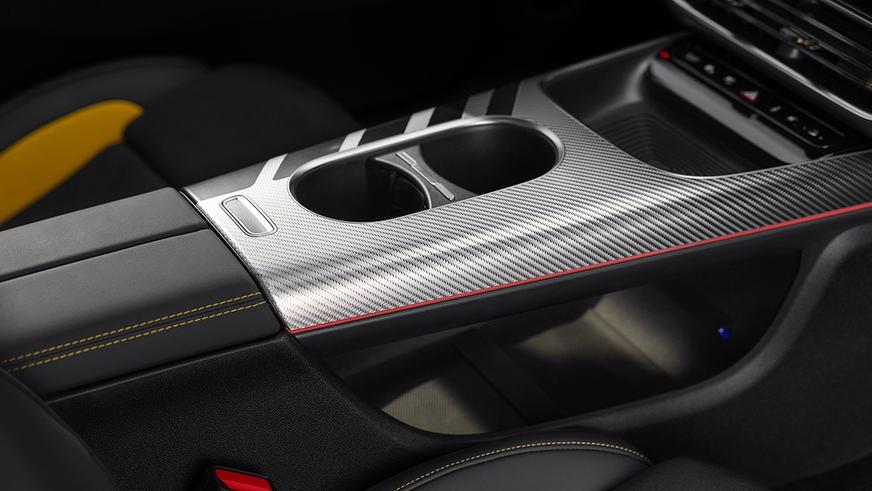 CLA 45 от AMG вернулся, но стал электромобилем