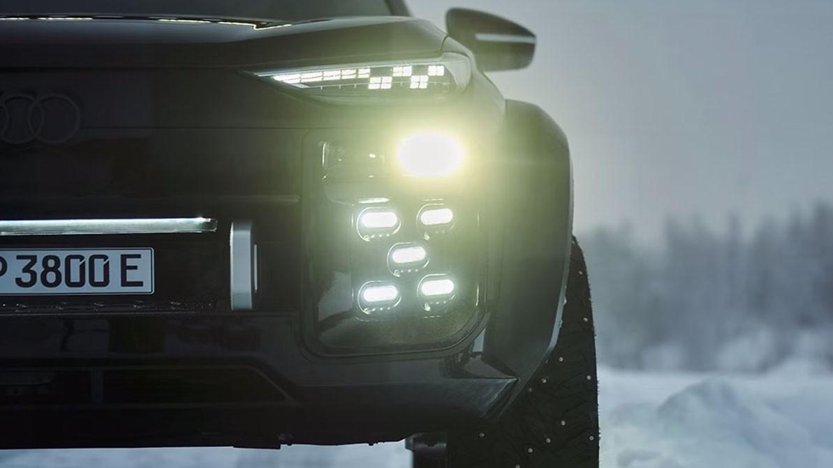 Audi Q6 <nobr>Sportback e-tron</nobr> экстремал жол талғамайтын көлік болады