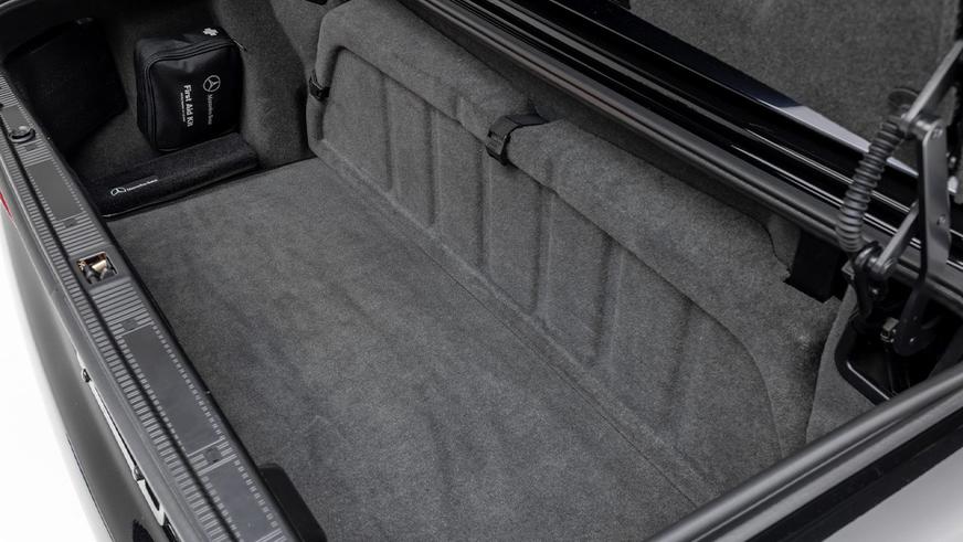 Практически новый Mercedes-Benz SL600 (R129) обнаружен в США