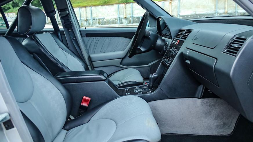 За реплику седана Mercedes-Benz из DTM предлагают всего 5 млн тенге