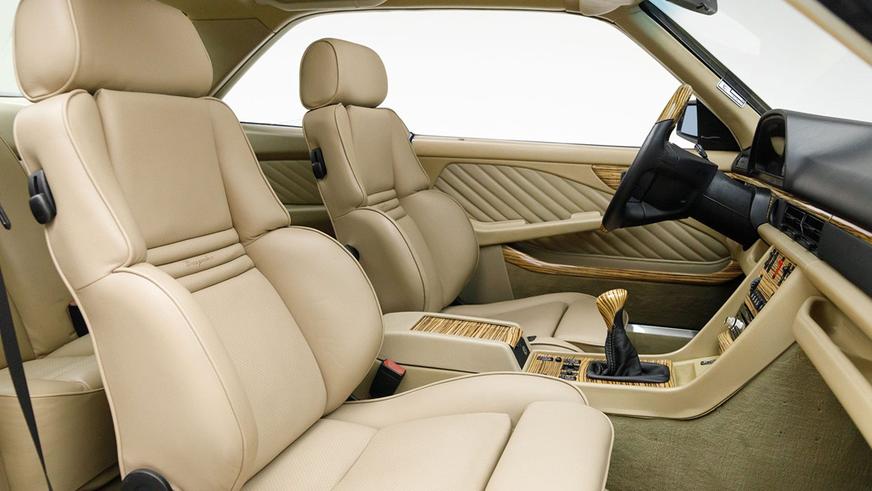 Рестомод Mercedes-Benz 560 SEC с мотором AMG в продаже