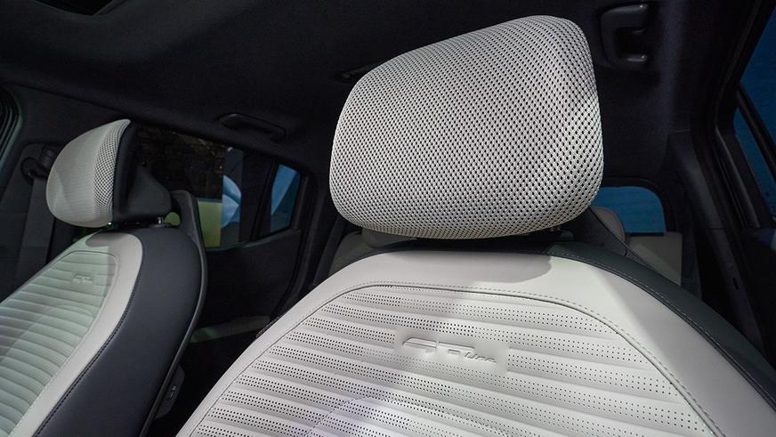 Kia привезла в Европу серийный EV2