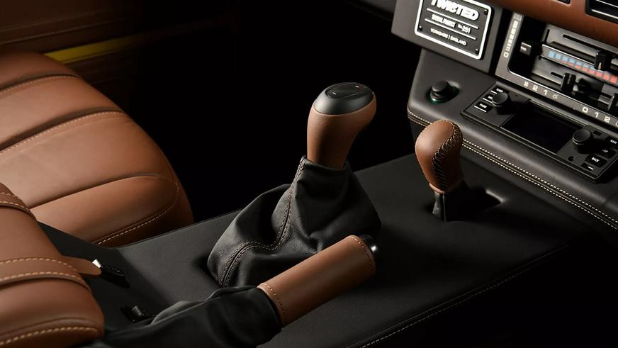 Классический Range Rover стал 500-сильным рестомодом