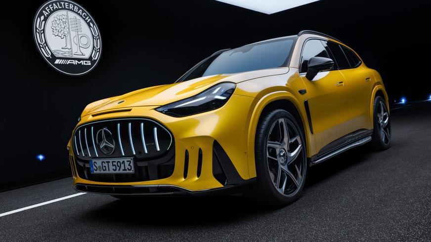 Представлен кроссовер Mercedes-AMG GT c 1169 силами