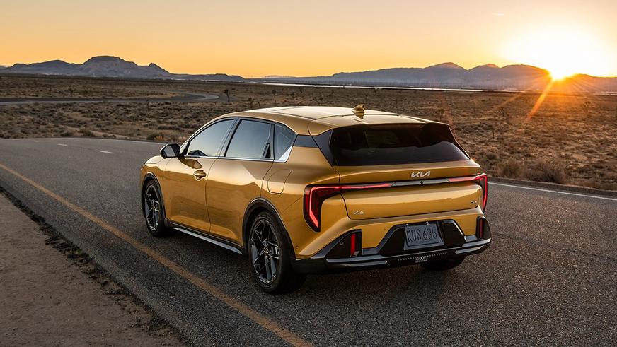 Kia K4 стал просторным хетчбэком