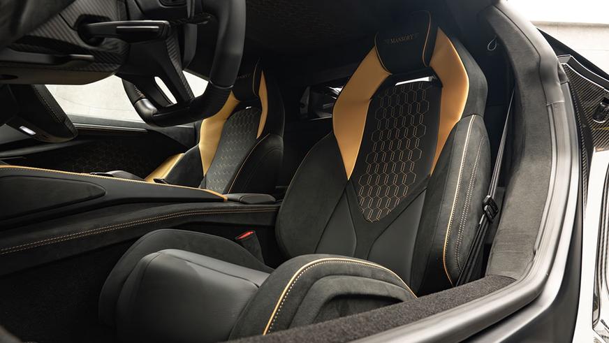 Плюс 55 сил и много карбона. В Mansory доработали Lamborghini Revuelto