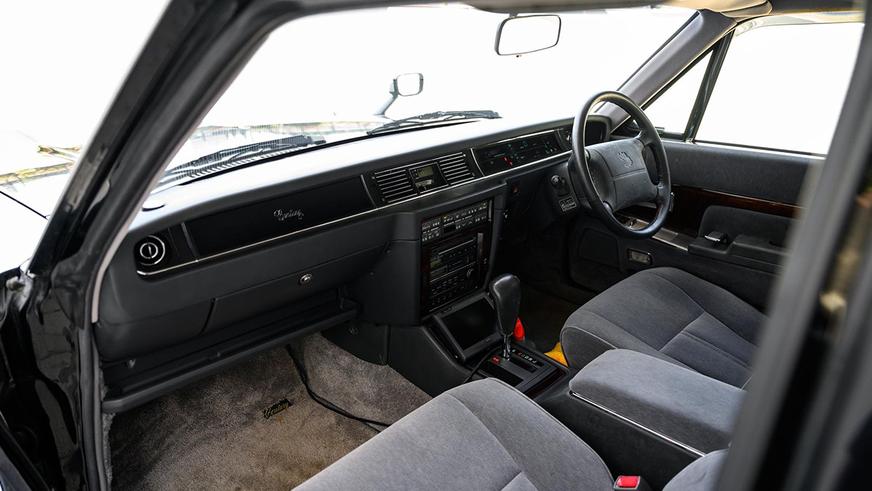 Необычный катафалк продали на торгах в США