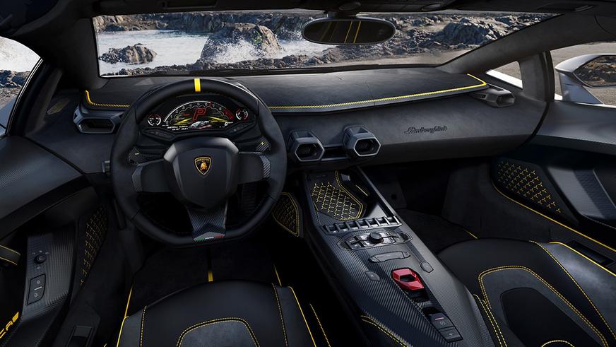 Lamborghini попрощалась с V12 уникальными купе и родстером