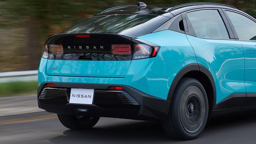 Nissan Leaf в третьем поколении стал кроссовером