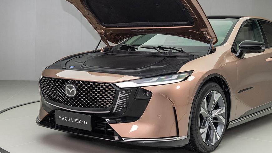 Mazda открыла в Китае приём предзаказов на лифтбэк EZ-6
