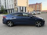 Hyundai Elantra 2018 года за 7 500 000 тг. в Актобе – фото 4