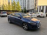 Hyundai Elantra 2018 года за 7 500 000 тг. в Актобе – фото 2