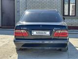 Mercedes-Benz E 280 2000 годаfor4 000 000 тг. в Атырау