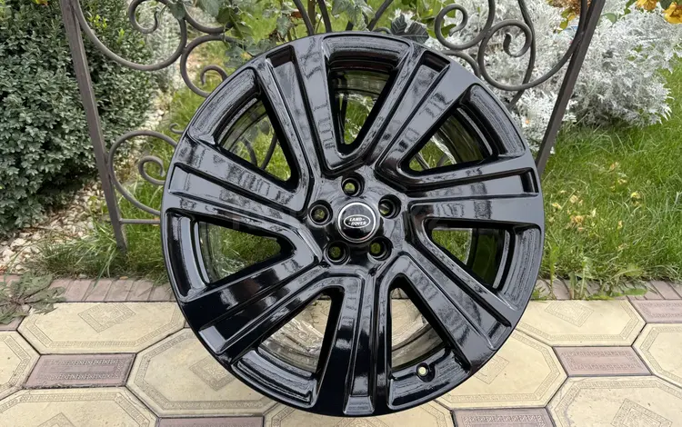 Оригинальные диски R22 на Range Rover L460, Range Rover Sport L461 за 875 000 тг. в Алматы