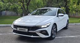 Hyundai Elantra 2024 годаfor9 700 000 тг. в Алматы – фото 2