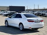 Toyota Camry 2015 года за 10 700 000 тг. в Атырау – фото 4