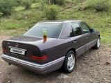 Mercedes-Benz E 220 1994 года за 1 300 000 тг. в Мерке