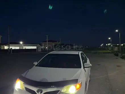 Toyota Camry 2014 года за 6 900 000 тг. в Атырау – фото 4
