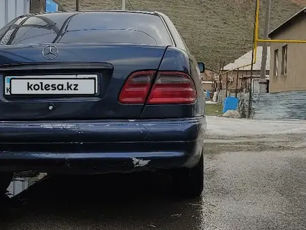 Mercedes-Benz E 230 1995 года за 2 200 000 тг. в Шымкент – фото 3