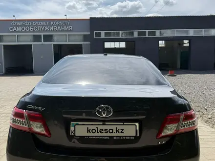 Toyota Camry 2010 года за 6 500 000 тг. в Актобе – фото 4