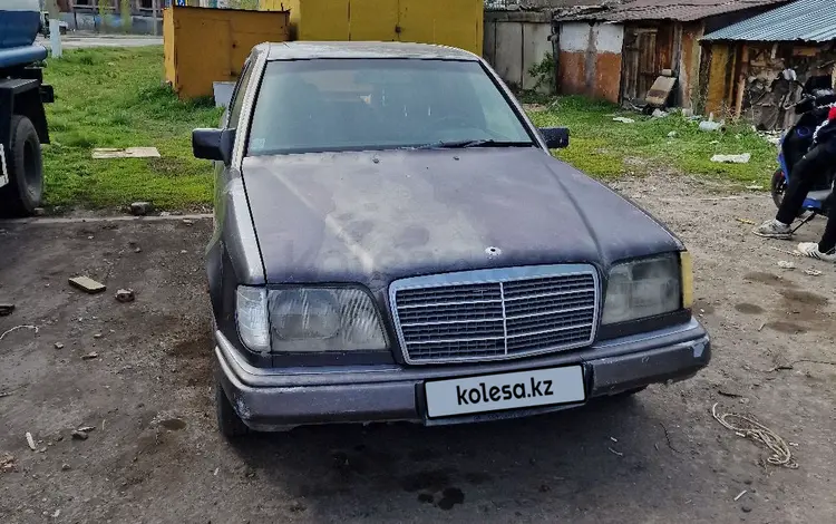 Mercedes-Benz E 220 1995 годаүшін1 700 000 тг. в Астана