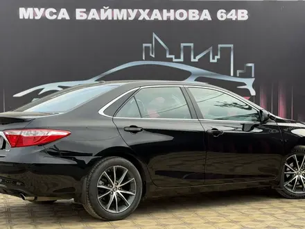 Toyota Camry 2016 года за 7 900 000 тг. в Атырау – фото 10