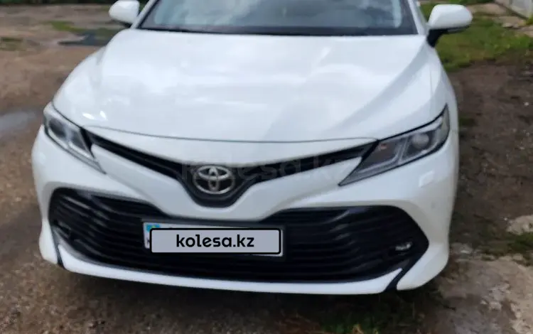 Toyota Camry 2018 года за 12 500 000 тг. в Аксу