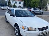 Toyota Camry 1999 годаүшін2 600 000 тг. в Астана – фото 2