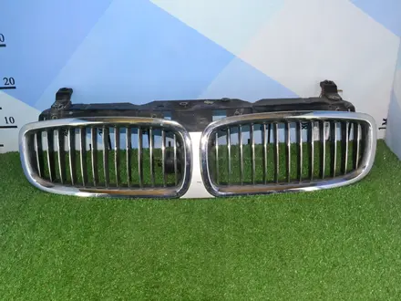 Решетка радиатора BMW E65 7-серия за 50 000 тг. в Тараз