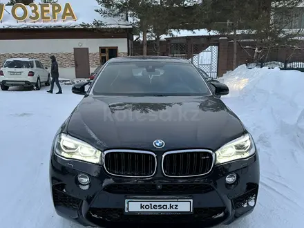 BMW X6 M 2017 года за 35 000 000 тг. в Астана