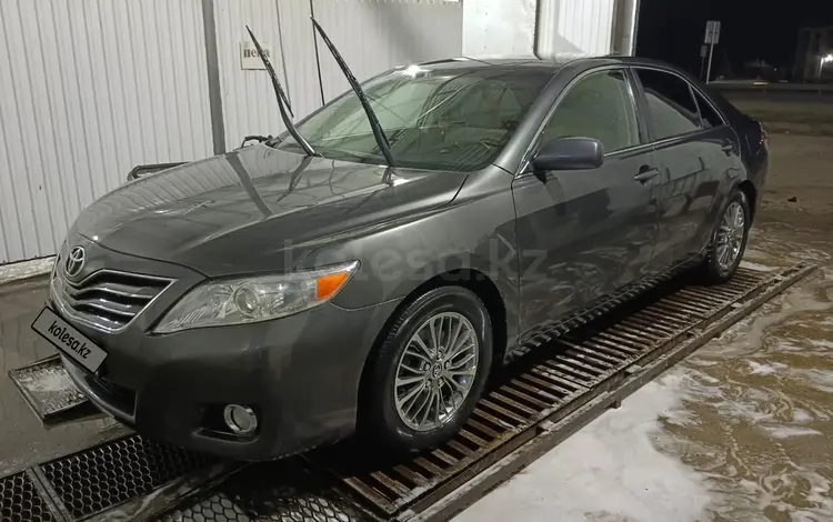 Toyota Camry 2010 годаfor7 100 000 тг. в Актобе