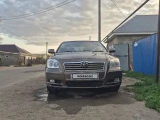 Toyota Avensis, 2005