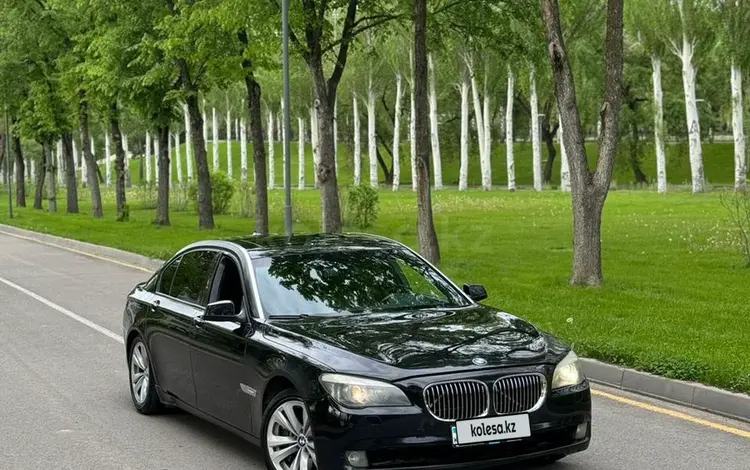 BMW 750 2010 года за 13 000 000 тг. в Алматы