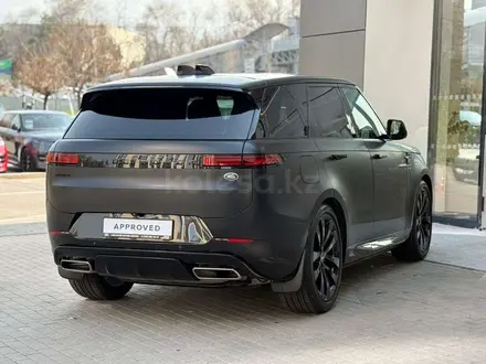 Land Rover Range Rover Sport 2023 года за 66 400 000 тг. в Алматы – фото 6