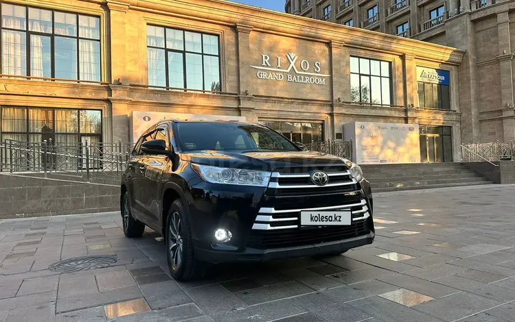 Toyota Highlander 2018 годаfor18 000 000 тг. в Шымкент