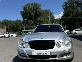 Mercedes-Benz E 320