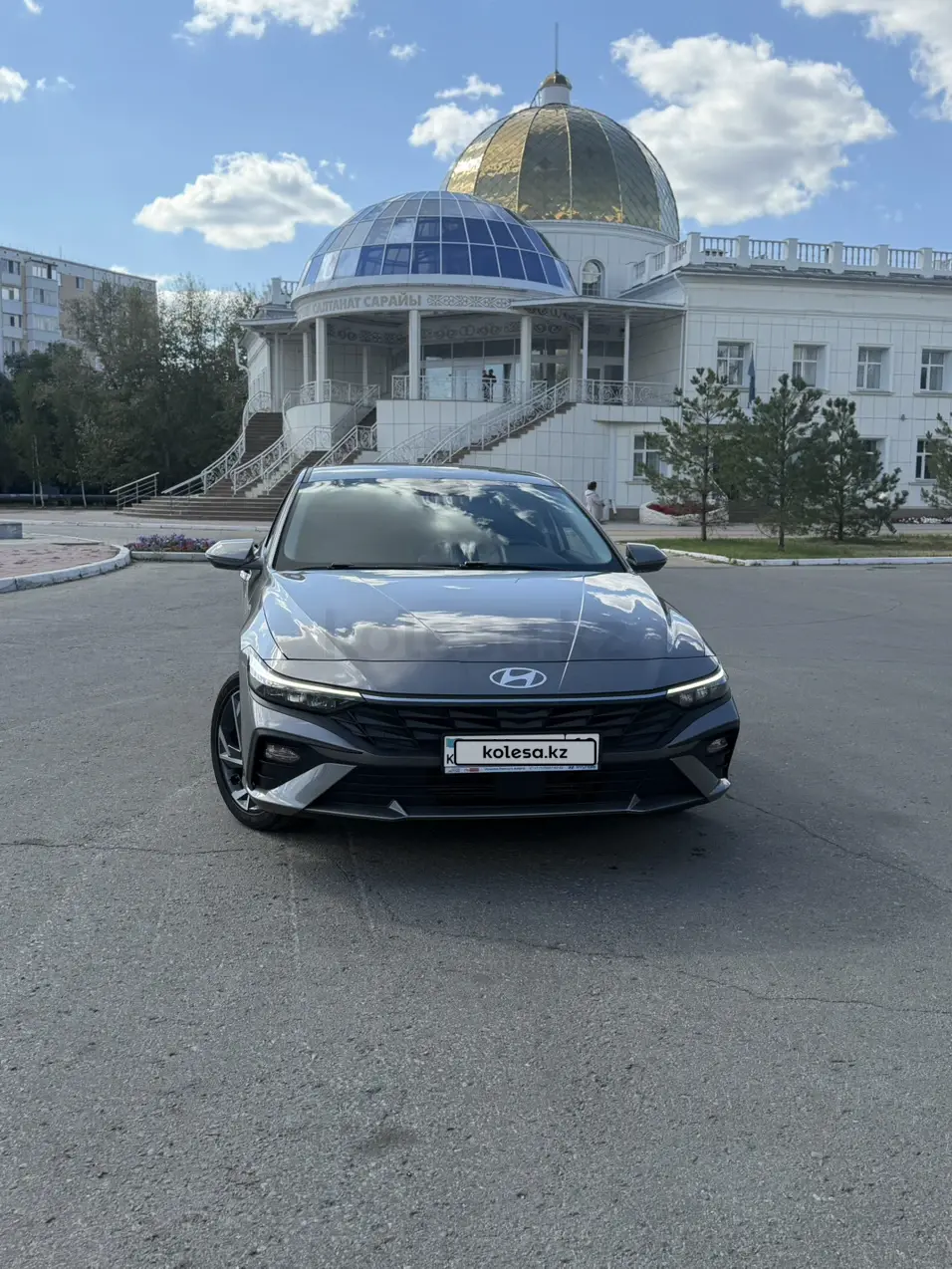 Hyundai Elantra, 2024