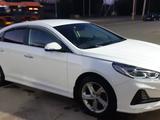 Hyundai Sonata 2017 годаүшін7 400 000 тг. в Актобе – фото 2