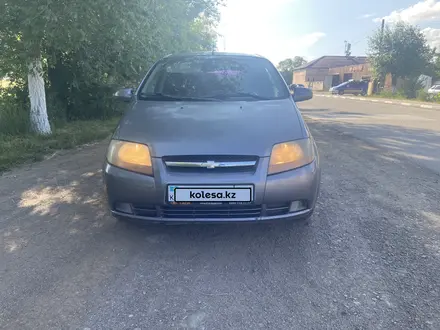 Chevrolet Aveo 2006 года за 1 600 000 тг. в Семей – фото 2