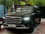 Toyota Land Cruiser 2021 года за 41 500 000 тг. в Астана