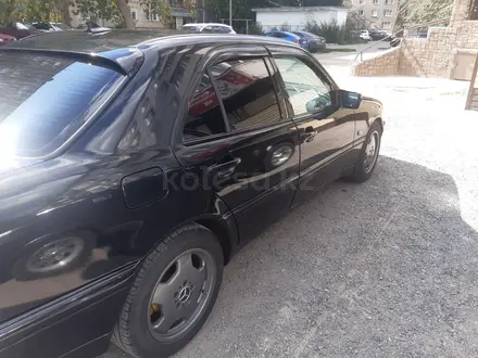 Mercedes-Benz C 180 2000 года за 3 500 000 тг. в Аксу – фото 7