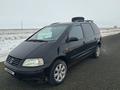 Volkswagen Sharan 2001 года за 2 500 000 тг. в Уральск