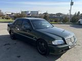 Mercedes-Benz C 200 1995 года за 2 700 000 тг. в Тараз – фото 3