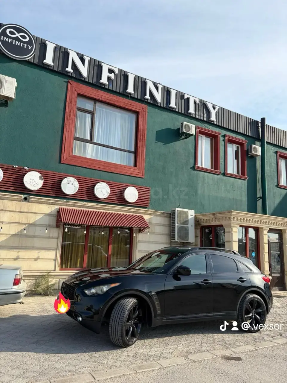 Infiniti Q70, 2016