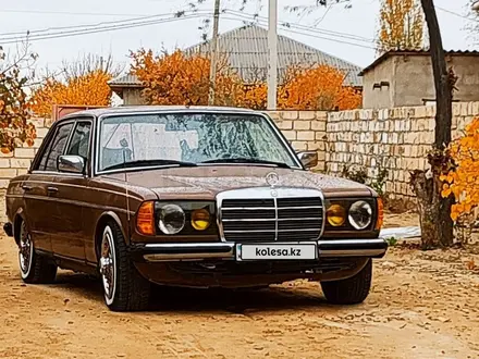 Mercedes-Benz E 200 1983 года за 1 550 000 тг. в Алматы – фото 5