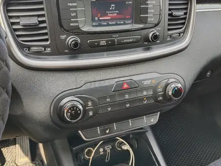 Kia Sorento 2016 года за 9 200 000 тг. в Астана – фото 12